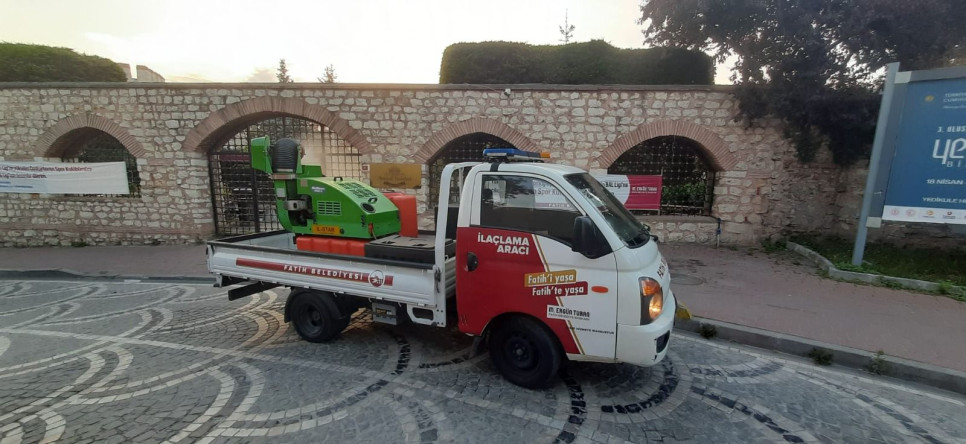 Fatih'te Yaz Boyu Sinek Mücadelesi: Karasinek ve Sivrisineklere Karşı ULV İlaçlama Çalışmalarımız Devam Ediyor