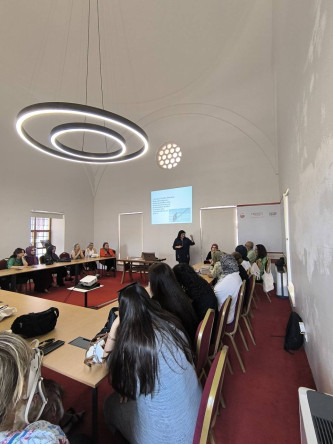 KARINCA El Emeği Eğitim Birimimizden GastroSanat ve Medrese Davutpaşa'da Kişisel Gelişim Seminerleri