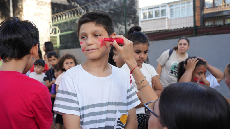Süperbüs, Kariye Parkı'nda Çocuklarımıza Bayram Havası Estirdi: Renkli Etkinlikler Miniklerimiz ile Buluştu