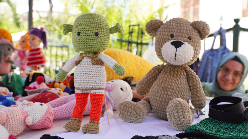 KARINCA El Emeği Ürünlerimizi Mıhçılar Caddesi Üzerindeki Sanat Çarşısı'nda Sizlerle Buluşturuyoruz!