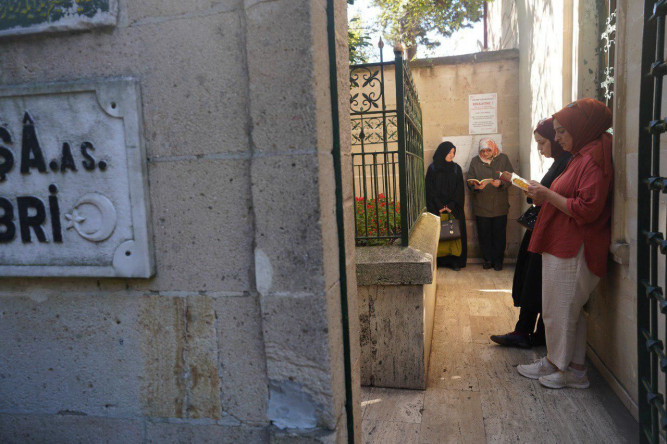 Vatandaşlarımız, “Boğaz'ın Manevi Muhafızları” Türbe Gezisi'nde Buluşuyor