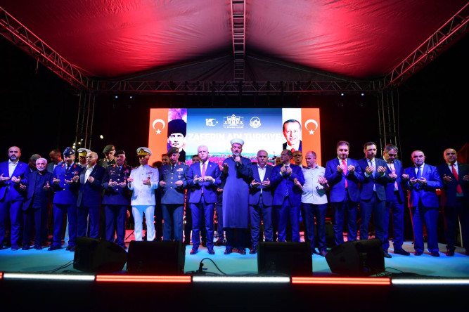 Vali Gül, Başkan Turan ve Selçuk Bayraktar, 15 Temmuz'un Dokuzuncu Yılında Şehitleri Rahmetle, Gazileri Minnetle Yâd Etti