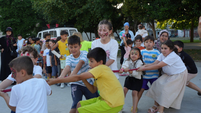Yedikule Hisarı'nda “Sırr Kudüs Macerası” Gösterimi, Süperbüs Etkinlikleri ve Çocuklarımızın Neşesiyle Renklendi