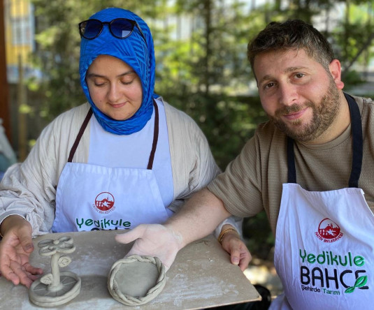 Yedikule Bahçe'de Seramik Atölyesi: Toprakla Buluşan Sanat, Doğayla Kurulan Bağ