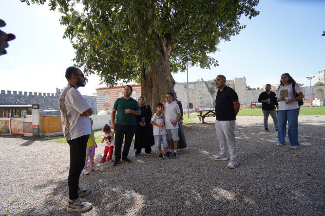 Efsaneleriyle Ünlü Yedikule Hisarı'nda Rehberli Gündüz Turları Devam Ediyor
