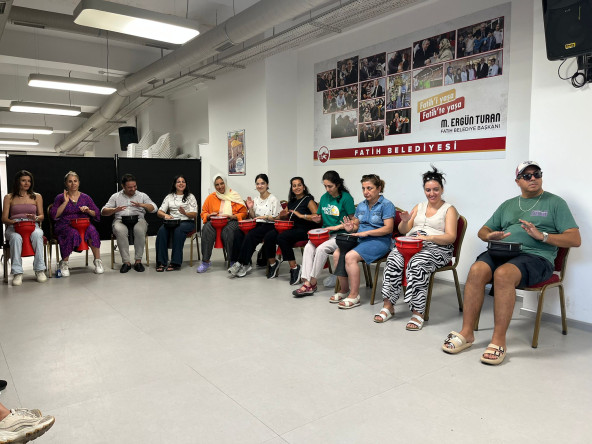 Kadın ve Aile Birimimizden Fındıkzade Çukurbostan Yaşam Merkezi Çok Amaçlı Salon'da “Stres Avcıları: Ritim Versiyonu” Programı