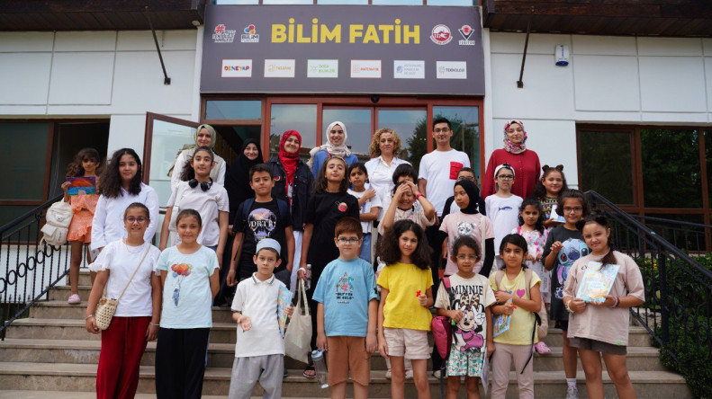 Bilim Fatih'teki Akıl ve Zekâ Oyunları Atölyesi Öğrencilerimize Yeni Beceriler Kazandırıyor