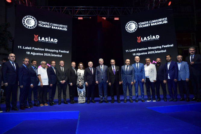 11. Laleli Moda ve Alışveriş Festivali, Bakan Bolat ve Başkan Turan'ın Katılımıyla Kapılarını Açtı