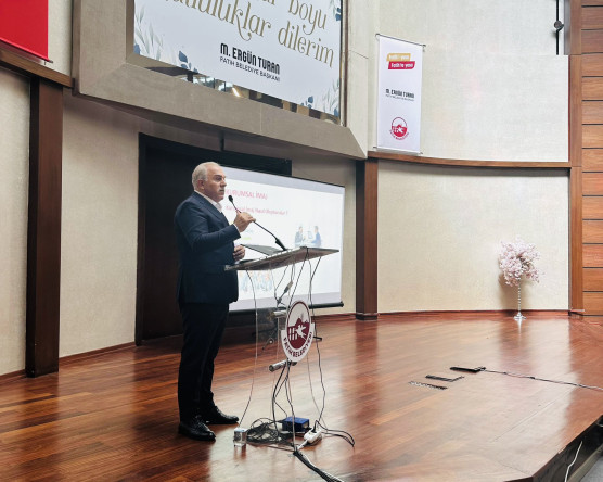 Başkan Turan'ın Teşrifleriyle Gerçekleştirilen Halktaş Eğitim Semineri'nde Hizmet Kalitesi İçin Yeni Adımlar