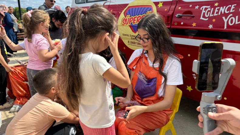 Süperbüs Ayvansaray Bahçe'de Miniklerimizin Gününe Renk Kattı