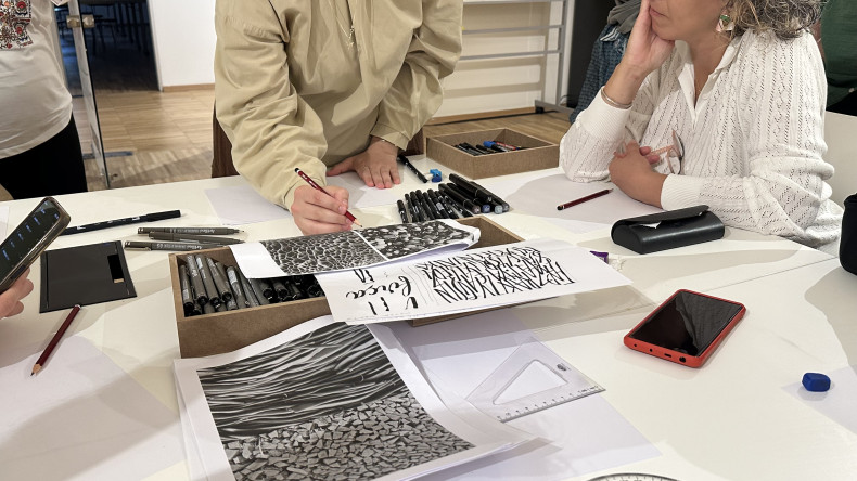 Doğayla Yazılan Harflerin İzinde: Kadırga Sanat Galerileri'nde Kaligrafik Yolculuk