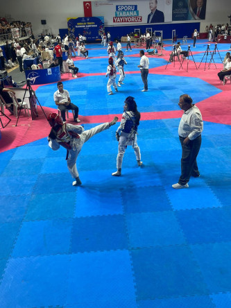 Spor Kulübümüzün Minik Tekvandocuları Türkiye Şampiyonası'nda Fatih'imizi Temsil Etti