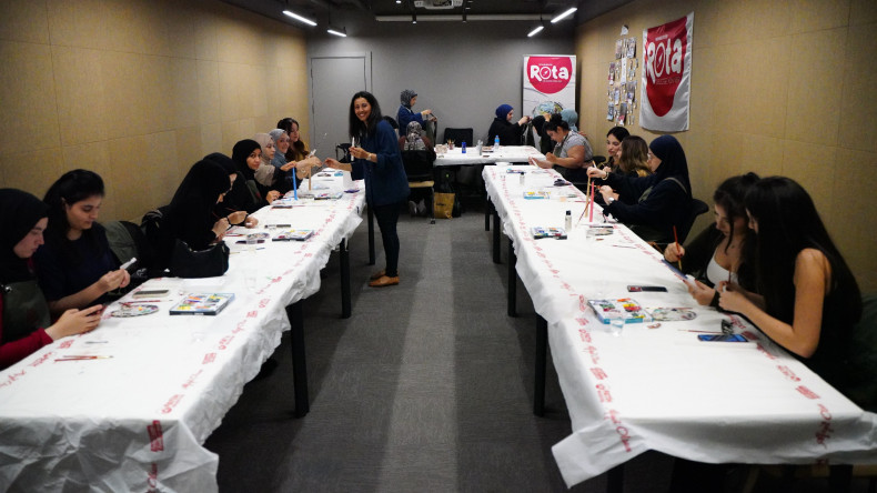 Vatan Kütüphanesi'nde Işıltılı Mumlar Sanatla Buluşuyor