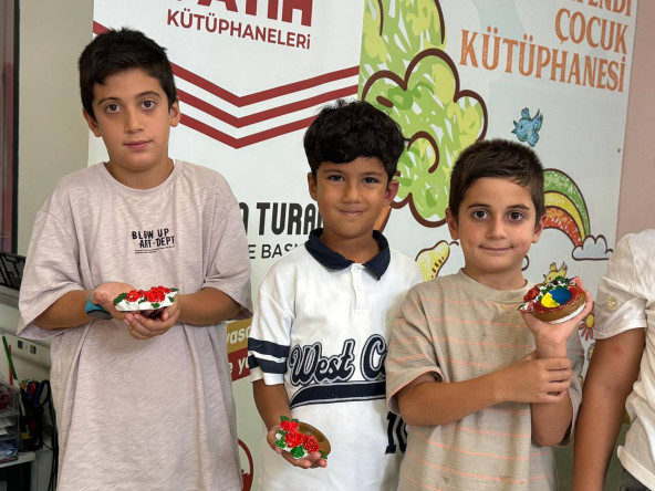 Taş Mumluklar Minik Ellerde Hayat Buldu: Sümbül Efendi Çocuk Kütüphanemizde Sanatla Dolu Bir Gün