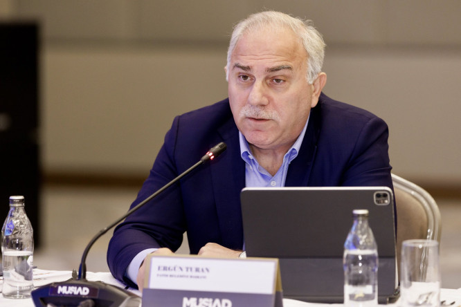 Başkan Turan, Ticaret Bakanı Ömer Bolat'ın Teşrifleriyle Düzenlenen MÜSİAD Yüksek İstişare Heyeti Toplantısı'nda İş Dünyasıyla Buluştu