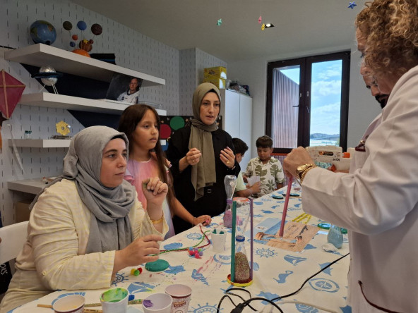 Bilim Fatih'te Zaman Yolculuğu: Öğrencilerimiz Kendi Kum Saatlerini Tasarladı