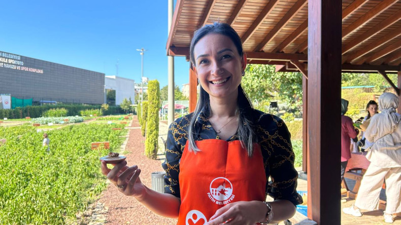 Kadın ve Aile Birimimiz, Yedikule Bahçe'de Diyetisyen Eşliğinde Hazırlanan “Fit Gün Tabağı” ile Sağlıklı Beslenmenin Püf Noktalarını Paylaştı