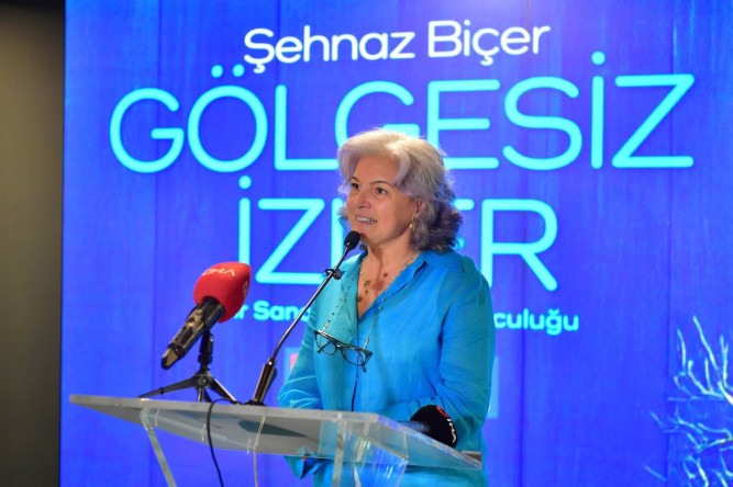 Doç. Dr. Şehnaz Biçer'in “Gölgesiz İzler” Sergisi, Nusret Çolpan Sanat Galerisi'ndeki Sürecin Ardından Sanal Tur ile Yayında