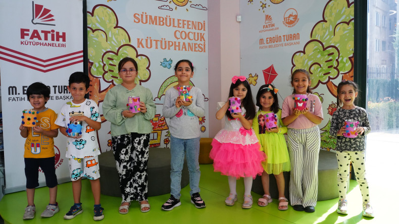 Sümbülefendi Çocuk Kütüphanemizde “Kumbaramı Tasarlıyorum” Etkinliği