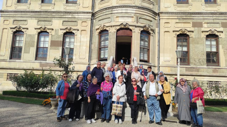 Yadigâr Kahvesi'ndeki Kıymetli Büyüklerimizle Tarihî Kasırlarda Keyifli Bir İstanbul Yolculuğu