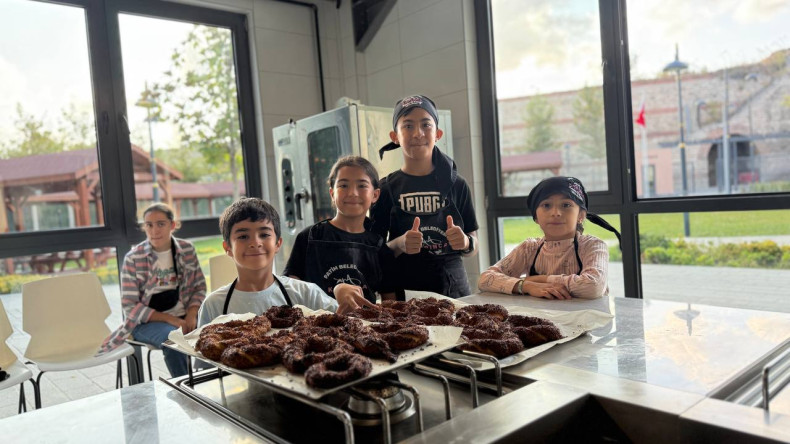 Silivrikapı'da Simitle Buluşma: Sosyal İşler Birimimiz ve KARINCA ile Özel Gereksinimli Çocuklarımızın Kültürel Yolculuğu
