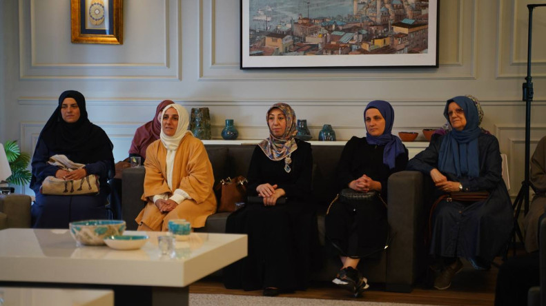 KARINCA El Emeği Eğitim Birimimiz ile Hanım Sahabelerin İzinde: Zehra Çevik Hoca Hanım'ın Rehberliğinde GastroSanat'ta Manevi Yolculuk