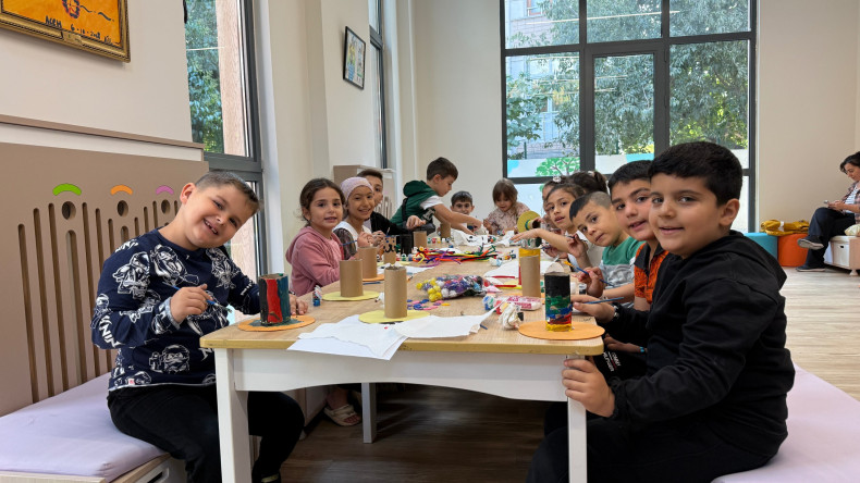 Silivrikapı Çocuk Kütüphanemizde Geri Dönüşümden Sanata Kalemlik Etkinliği