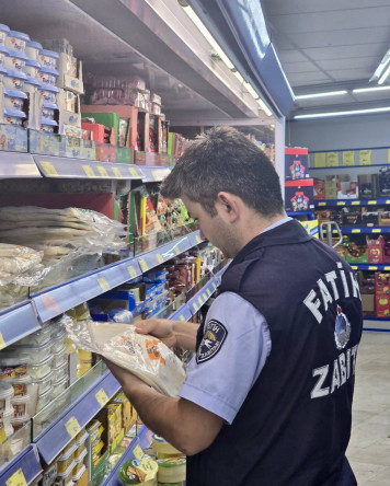 Fatih'te Raflara Güven, Tüketiciye Destek İçin Denetimdeyiz: Zabıta Ekiplerimiz Alışveriş Güvenliğini Sağlamak İçin Sahada