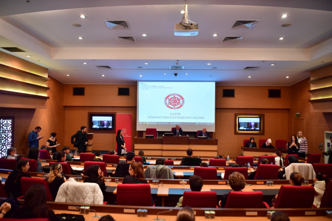 Başkan Turan'ın Katılımıyla Gençlerimiz, Öğrenci Meclisi Seçiminde İlk Demokratik Heyecanlarını Yaşadı