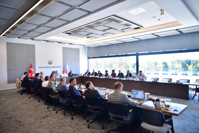 Başkan Turan, Belediye Meclis Üyeleriyle Fatih'in Gündemini Değerlendirdi