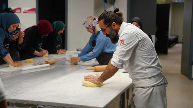 KARINCA El Emeği Eğitim Birimimizden GastroSanat'ta Lezzet Tutkunlarına Özel Fettucine Atölyesi