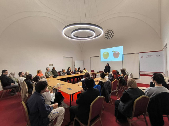 Sanatla İçsel Yolculuk Başladı: Medrese Davutpaşa'da Sanat Terapisi Programı