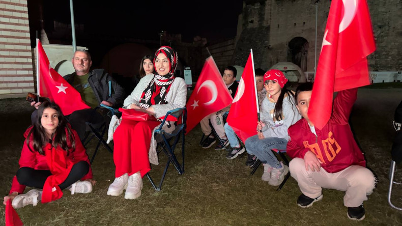 A Milli Takım Gürcistan'ı 4-1 Mağlup Etti: Yedikule Hisarı'nda Vatandaşlarımızın Katılımıyla Dünya Kupası Yolunda Kritik Adım