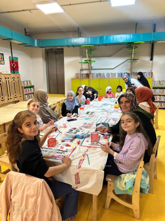 Kariye Çocuk Kütüphanemizde Anne-Çocuk Buluşması: Kavanozlardan Sürdürülebilir Kalemlikler