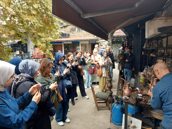 Fatih Belediyesi'nden Kapalıçarşı Hanlar Turu: İstanbul'un Saklı Köşelerinde Tarihî Yolculuk