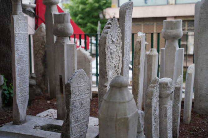 Abdülkerim Efendi Vakfı Haziresi'nin Restorasyon Çalışmalarını Tamamladık