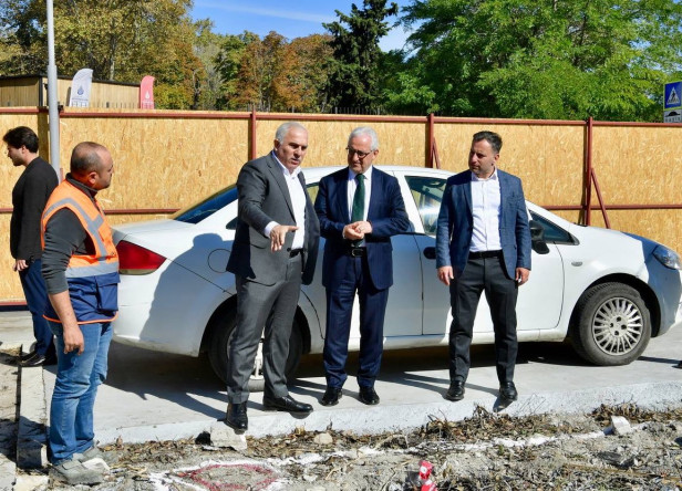 Başkan Turan, Gençlerimizin Hizmetine Sunulacak Fatih'in En Büyük Kütüphane Projesini Yerinde İnceledi