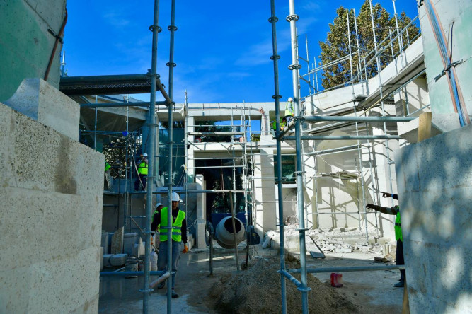 Başkan Turan, Yenikapı'da İhyası Devam Eden Yalı İhsan Zini Camii'nde İncelemelerde Bulundu