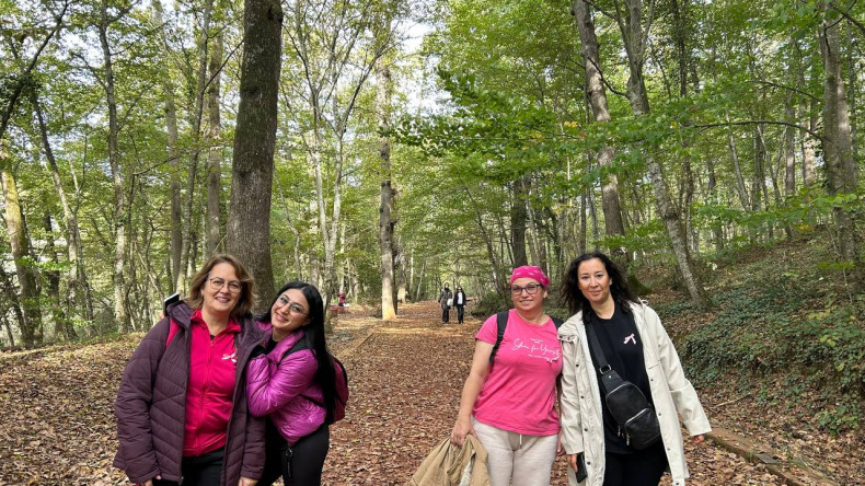 Kadın ve Aile Birimimiz ile Belgrad Ormanı'nda Pembe Yürüyüş: Sağlık ve Farkındalık İçin Adımlar