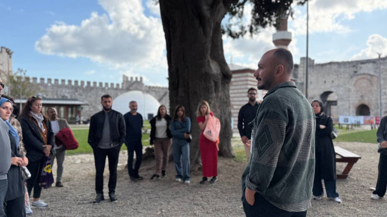 Efsaneleriyle Ünlü Yedikule Hisarı'nda Rehberli Gündüz Turları Devam Ediyor