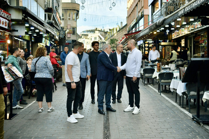 Başkan Turan, Gedikpaşa'da Esnaf ve Vatandaşlarımızla Buluştu