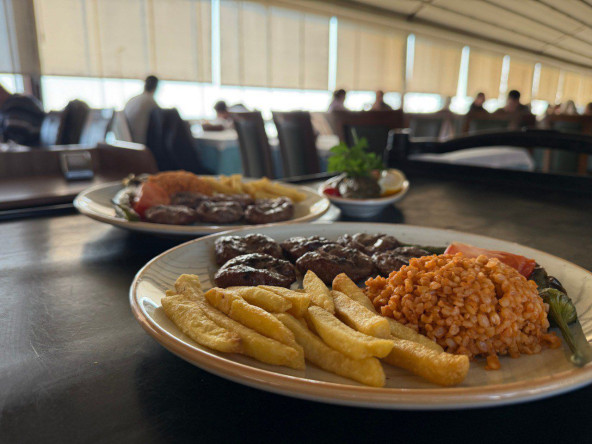 Fatih'in Kalbinde Lezzetin Adresi: Cankurtaran Sosyal Tesisleri