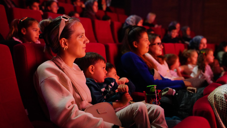FKSM'de Çocuklarımıza Tiyatro Keyfi: “Sevimligiller” Seyirciyle Buluştu
