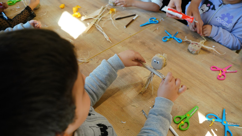Mısır Koçanlarından Sevimli Hikâyeler: Silivrikapı Çocuk Kütüphanemizde Geleneksel Oyuncaklar Doğayla Buluşuyor
