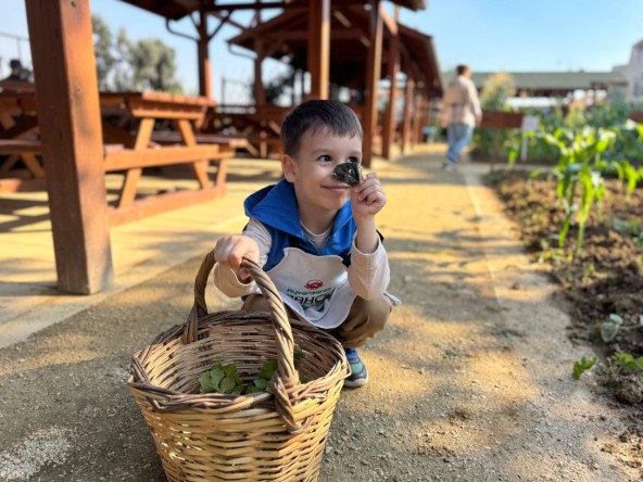 Ayvansaray Bahçe'de Çocuklarımıza Sürdürülebilir Gelecek İçin Kompost Eğitimi