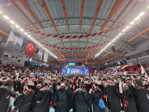 Bakan Kacır, Bakan Bak, Selçuk Bayraktar ve Vali Gül'ün Katıldığı Deneyap Mezuniyetinde Bilim Fatih, Teknoloji Geleceğinde Yerini Aldı