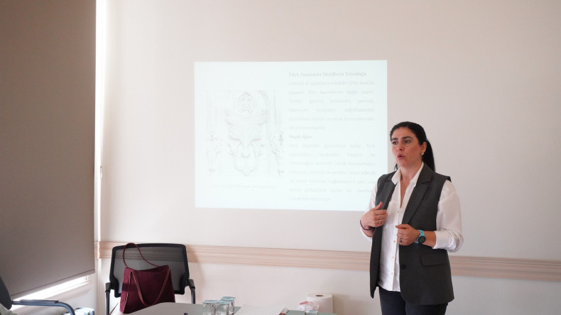 Desenlerin Sessiz Anlatısı: Miras Fatih'in “Motiflerin Dili” Etkinliği