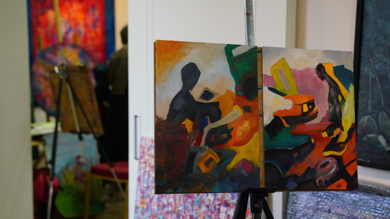 KARINCA El Emeği Eğitim Birimi ile Ayvansaray'da Resim Eğitimi: Cemal Toy Rehberliğinde Gençler Sanatla Bir Arada