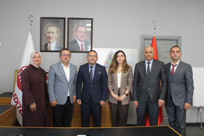 Fatih Belediyesi'nden Yenilikçi Bir Sosyal Uyum Modeli: “Pati Terapi” Programı Başlıyor