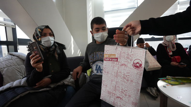 Halkla İlişkiler Ofisimizden Lösemili Çocuklarımıza Sürpriz Ziyaret